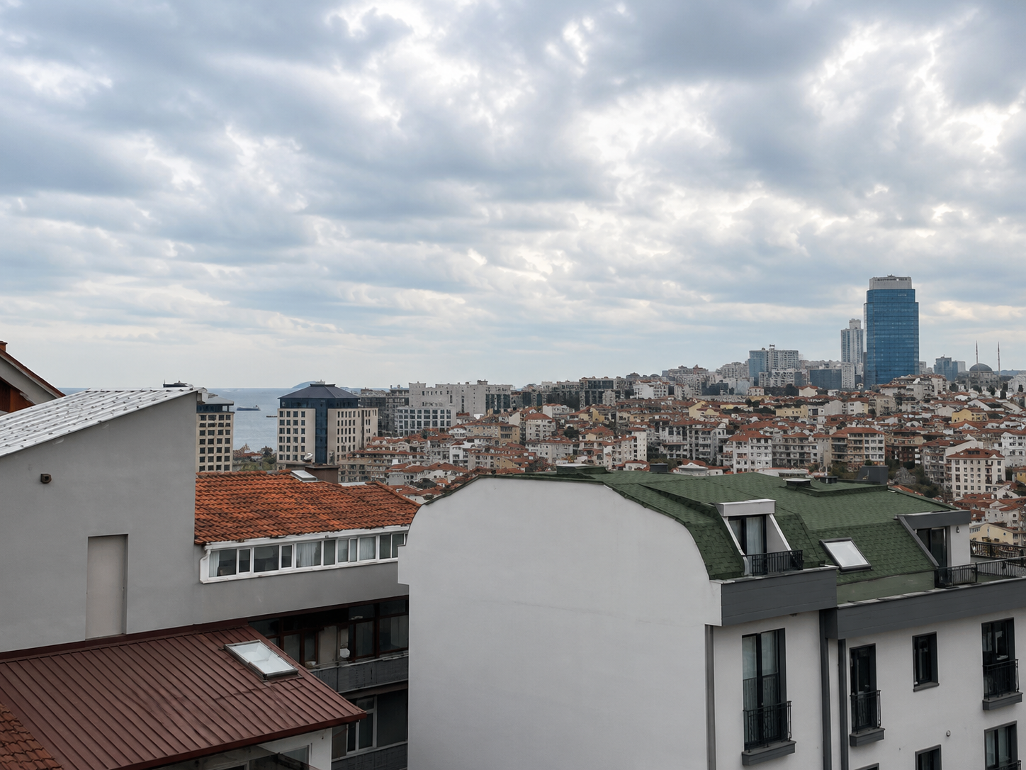 Beşiktaş Abbasağa’da tamamen yenilenmiş lüks daire