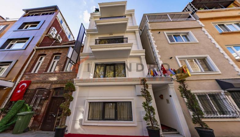 Beşiktaş'ta Sahile Yürüme Mesafesinde Ticari Gayrimenkul