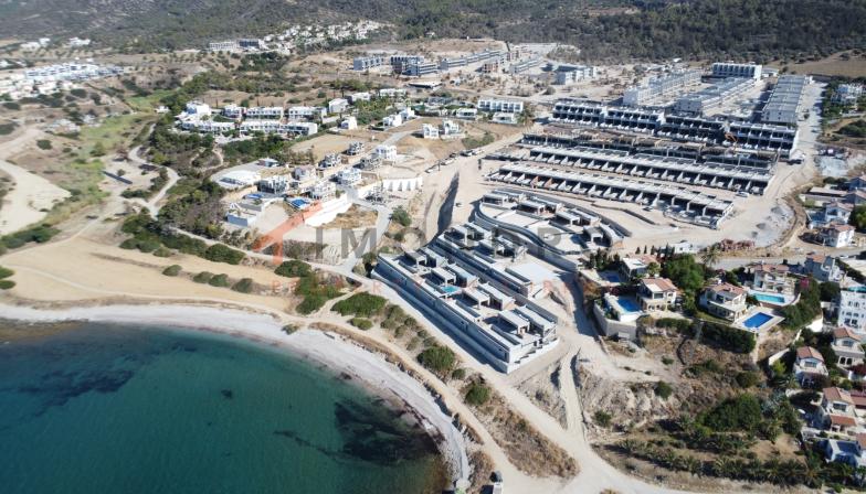 Kuzey Kıbrıs Bahçeli'de plaja yakın 3+0 villa