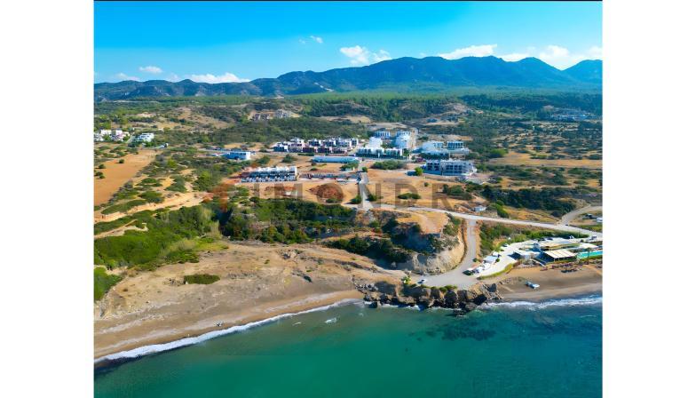 Kuzey Kıbrıs Esentepe'de deniz ve dağ manzaralı modern daireler