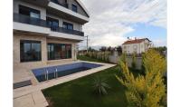 AN-1506, Antalya Döşemealtı'nda Geniş Yüzme Havuzlu 300 m² Villa
