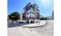 NO-358-1, Girne, Kuzey Kıbrıs'ta Deniz ve Dağ Manzaralı Balkonlu Daire