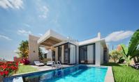 NO-497, Kuzey Kıbrıs Tatlısu'da Dağ Manzaralı Geniş 225 m² Villalar