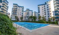 AN-2010, Antalya Lara'da Nefes Kesen Deniz Manzaralı Balkonlu 110 m² Daire