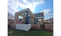 NO-789, Kuzey Kıbrıs Esentepe'de Deniz Manzaralı Ferah Yaşam Alanı Sunan 157 m² Villa