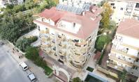AL-1812, Alanya Merkezinde, İki Balkonlu, Havuzlu ve Asansörlü, Mobilyalı 2+1 Daire (110 m²)