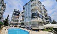 AL-2006, İki Banyo ve İki Balkon, Havuz ve Asansör – Tamamen Mobilyalı 100 m²’lik 2+1 Daire, Denize 400 m, 3. Kat, Oba
