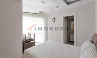 AL-2044, Denize 300 m uzaklıkta: İki banyolu, kapalı havuzlu ve saunalı, 160 m²'lik mobilyalı 3+1 dubleks daire, Oba