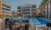 AL-2073, Havuza Bakışlı Çatı Terası – Üç Banyolu, Mobilyalı 250 m²’lik 4+1 Dubleks, Oba