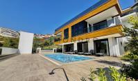 AL-2125, Kargıcak’ta, Özel Havuzlu, Asansörlü ve Panoramik Deniz Manzaralı, 471 m²’lik, 2 Yıllık 4+2 Triplex Villa