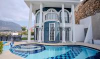 AL-2126, Sinema ve Bilardo Odalı Özel Havuzlu Villa – Üç Katlı 220 m²’lik 4+1, Bahçeli, Kargıcak