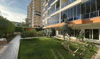AL-2135, Denize 400 m uzaklıkta: Güneye bakan, mobilyalı, 65 m²'lik 1+1 daire; kapalı havuz, sauna ve hamam dahil, Mahmutlar