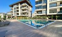 AL-2168, Ayrı Mutfak ve 145 m² Yaşam Alanı – Oba’da Havuz, Spor Salonu ve Kütüphane Salonu Bulunan Tam Donanımlı 3+1 Daire