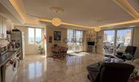 AL-2216, Camlı Deniz Manzaralı Balkonlar – 8. katta, havuzlu, mobilyalı 125 m²'lik 2+1 daire, plaja 300 m uzaklıkta, Mahmutlar