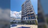 AL-2238, 7. Kattan Kale ve Deniz Manzaralı – 74 m²'lik 2+1 daire; Kapalı ve Açık Yüzme Havuzları, Hamam ve Sauna, Mahmutlar