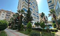 AL-2246, Giyinme Odası ve İki Havuz – Mobilyalı 165 m² 2+1 Vatandaşlık için Uygun, Hamam ve Sauna Dahil, Mahmutlar