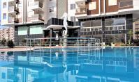 AL-2250, Kompleks İçinde Su Parkı ve Kapalı Yüzme Havuzu – Camlı Balkonlu, Mobilyalı 60 m²’lik 1+1 Daire, Mahmutlar