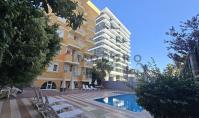 AL-2323, Denize iki bina uzaklıkta: 120 m²'lik, havuz manzaralı, 2 balkonlu ve saunalı 2+1 daire, Mahmutlar