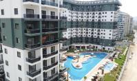AL-2338, Su Parkı ve Spa’ya Sahip Tatil Köyü Yaşamı: Mobilyalı 100 m²’lik 2+1 daire, denize 300 m uzaklıkta, Mahmutlar