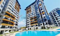 AL-2395, Su Parkı ve Kapalı Yüzme Havuzu Kompleksi: 5. katta yepyeni 60 m²'lik 1+1 daire, denize 600 m uzaklıkta, Mahmutlar