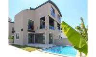 BE-339, Belek Merkez'de Geniş Yüzme Havuzlu 250 m² Satılık Villa